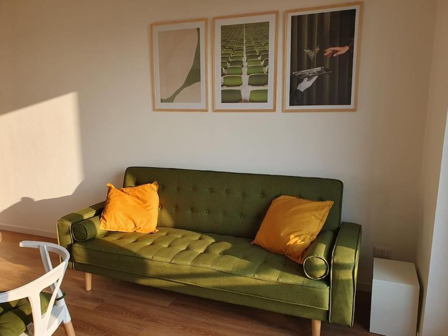 Sunhouse - Nuovo Accogliente Bilocale Appartement Milaan Buitenkant foto